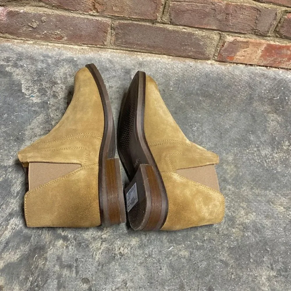 Clarks Beige Sand Suede Demi Beat Leather Bootie Size 8 NEW
